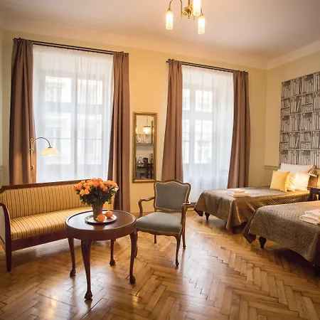 Scharffenberg Main Square 公寓 *